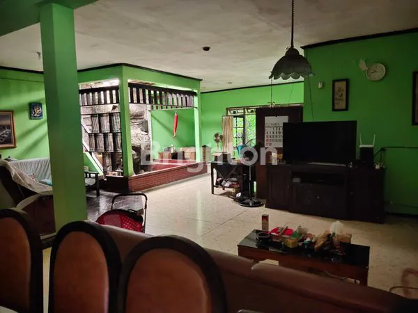 image  RUMAH SBY TIMUR (1)