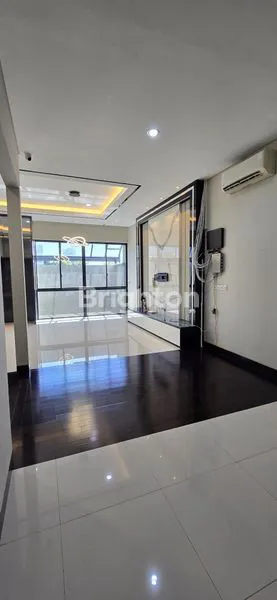 image GRAND KENJERAN BABATAN PANTAI RUMAH SIAP HUNI MINIMALIS 3LANTAI (5)