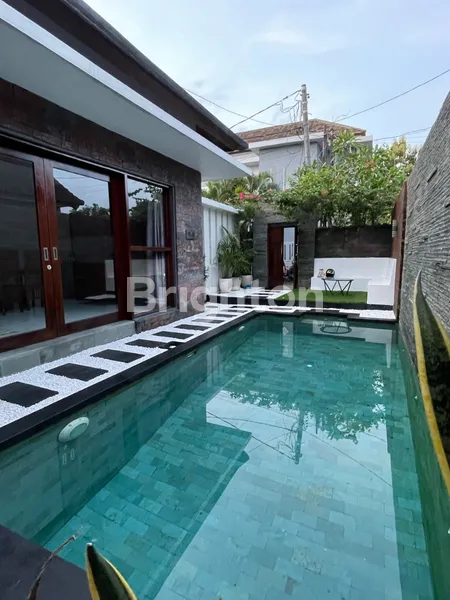 image VILLA SIAP HUNI DI KAWASAN PURI GADING JIMBARAN – COCOK UNTUK HUNIAN, INVESTASI, ATAU DISEWAKAN (2)