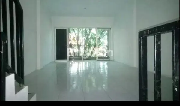 image RUKO DISEWAKAN AREA GAYUNGSARI COCOK UNTUK SEGALA USAHA (3)