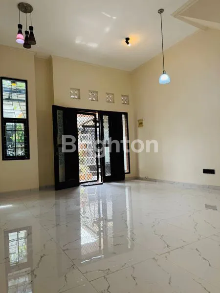 image HOME FOR SALE, KETINTANG, SURABAYA (6)
