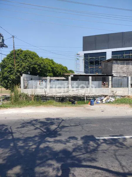 image TANAH INDUSTRI 4000M² TEPI JALAN NASIONAL DEKAT TOL MANGKANG (1)