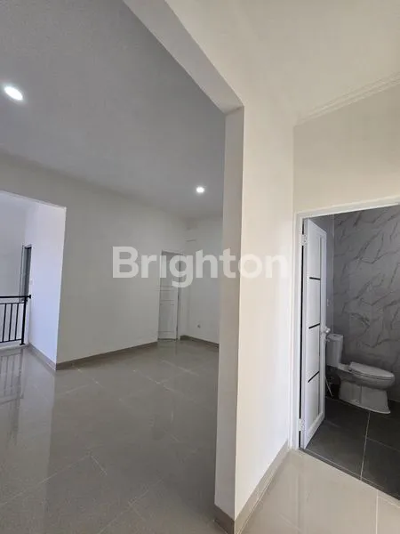 image LOKASI STRATEGIS , BARU SELESAI RENOVASI ,RUMAH 2 LANTAI BAGUS SIAP HUNI DI DALAM CLUSTER LEGENDA WISATA, CIBUBUR, CILEUNGSI ,BOGOR, JAWA BARAT (3)