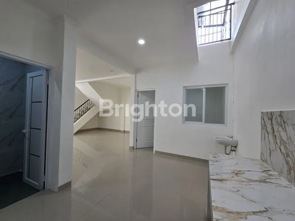 image LOKASI STRATEGIS , BARU SELESAI RENOVASI ,RUMAH 2 LANTAI BAGUS SIAP HUNI DI DALAM CLUSTER LEGENDA WISATA, CIBUBUR, CILEUNGSI ,BOGOR, JAWA BARAT (4)