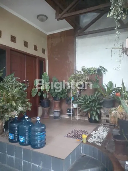 image RUMAH BAGUS 2 LANTAI, STRATEGIS DI KAWASAN PERUMAHAN SEMAWIS DI KEDUNG MUNDU SEMARANG TIMUR (3)