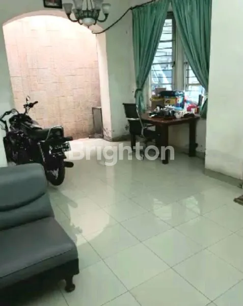 image RUMAH DI LUAR SEKTOR 7A JALAN UTAMA COCOK UNTUK USAHA GADING SERPONG (5)
