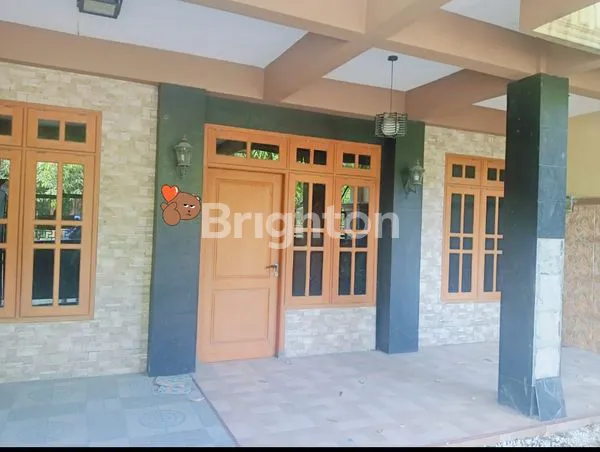 image RUMAH DI LINGKUNGAN TENANG DEKAT TOLL STRATE (2)