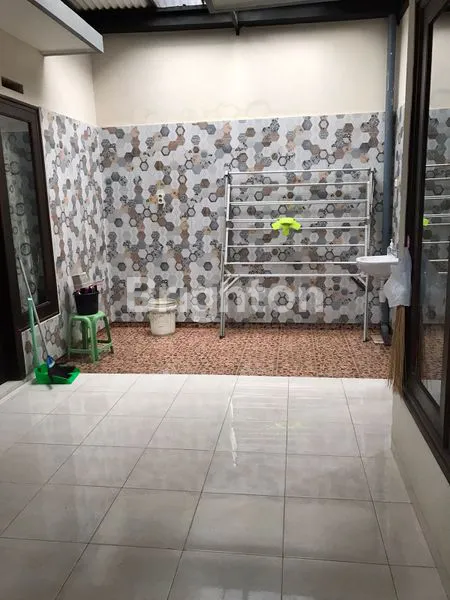 image RUMAH TINGGAL DI KAWASAN PERUMAHAN ELIT  (8)