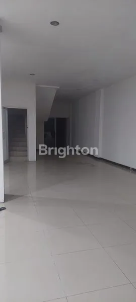 image DISEWA – RUKO 3 UNIT GANDENG (7)