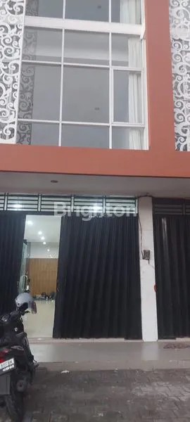 image DISEWA – RUKO 3 UNIT GANDENG (5)