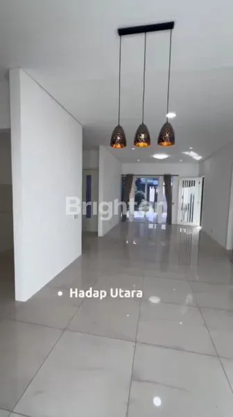 image HARGA TURUN 300JT!! SIAP HUNI RUMAH MINIMALIS 2 LANTAI CLUSTER DU LOUVRE (5)