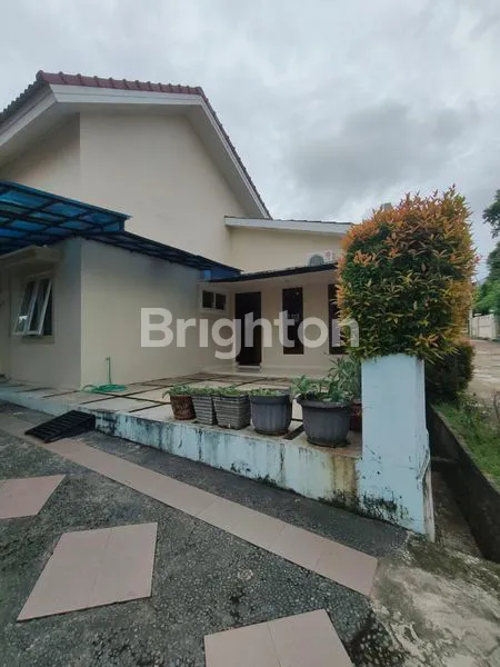 image RUMAH DIJUAL LOKASI PREMIUM DALAM KOMPLEK (1)