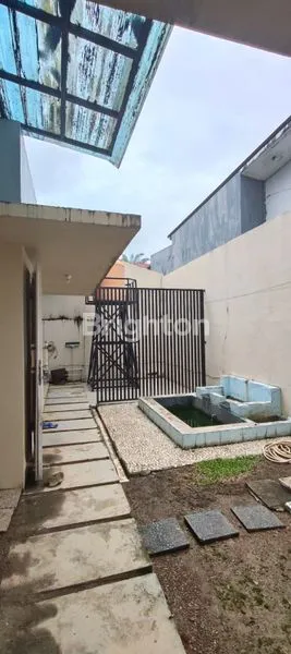 image RUMAH DIJUAL LOKASI PREMIUM DALAM KOMPLEK (2)