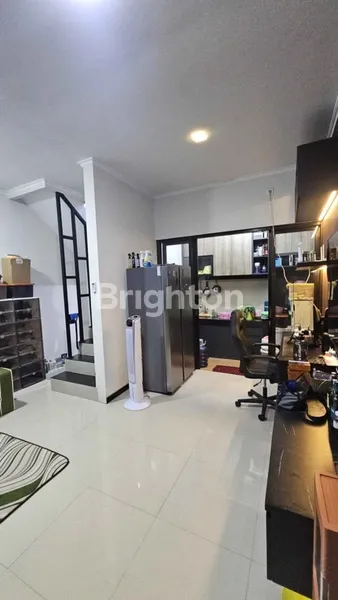 image RUMAH KUTISARI SELATAN MINIMALIS 2LT SIAP HUNI DEKAT PETRA (2)