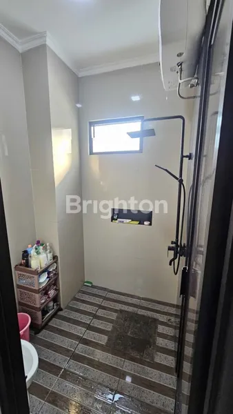 image RUMAH KUTISARI SELATAN MINIMALIS 2LT SIAP HUNI DEKAT PETRA (8)