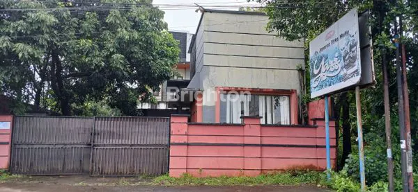 GUDANG EX PABRIK MINUMAN DI PECANGÀAN JEPARA