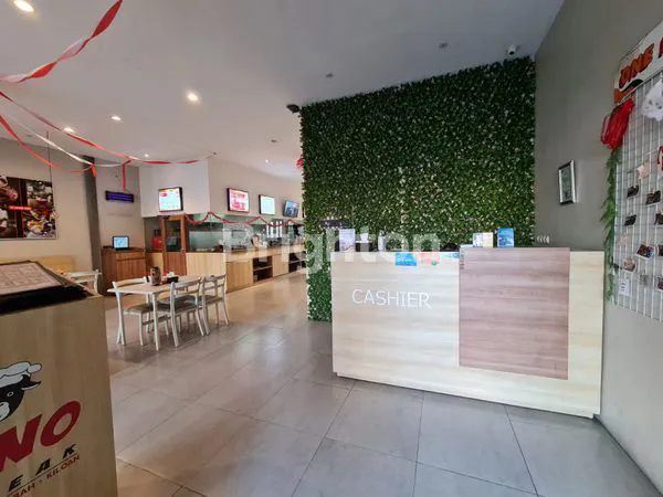 RESTORAN 2 LANTAI SIAP OPERASI DI JATIWARINGIN - SHM & IMB LENGKAP