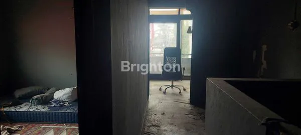 image BANGUNAN 2 LANTAI CILANDAK  JAKARTA SELATAN. (7)