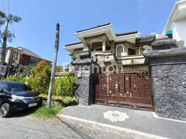 image DIJUAL RUMAH MEWAH SIAP HUNI DI JALAN MUHAMMAD YAMIN  (1)