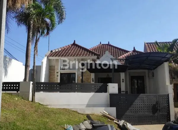 image RUMAH FURNISH KONSEP AMERICAN CLASSIC STYLE DI VILLA PUNCAK TIDAR KOTA MALANG (1)