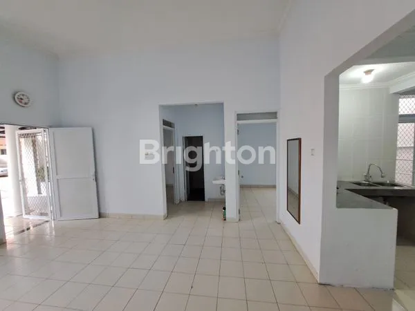 image RUMAH BARU RENOV KOTA WISATA, TETANGGA KOMPAK, SUASANA NYAMAN DALAM CLUSTER (3)