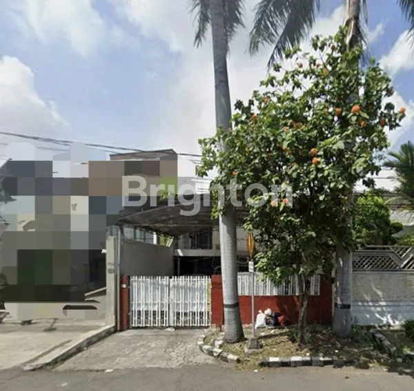Gambar Property RUMAH TINGGAL DI PUSAT KOTA SURABAYA, JALAN KARTINI, SANGAT STRATEGIS, COCOK UNTUK TEMPAT USAHA