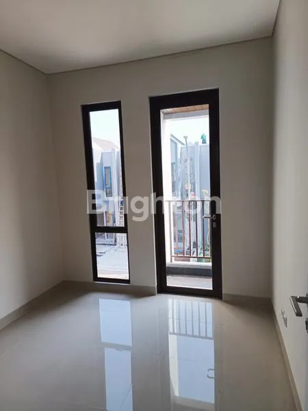 image PERUMAHAN PARAMOUNT PETAIL CURUG TANGERANG (4)