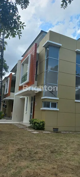 image RUMAH  HOOK TAMAN GOLF RESIDENT SUKAJADI (2)