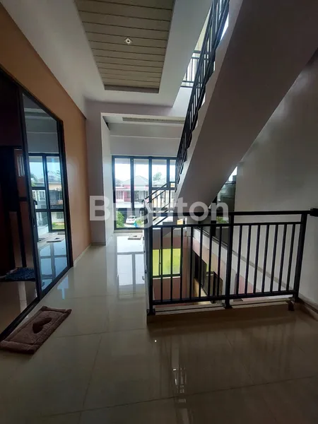 image RUMAH SANGAT LUAS DI TAMAN GOLF RESIDENCE 1 SUKAJADI BATAM (7)