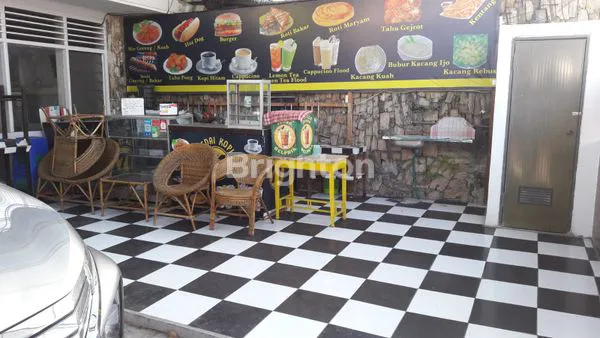 image DIJUAL RUMAH TENGAH KOTA DI JL. R.A. KARTINI, SURABAYA  (4)