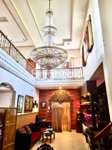 image RUMAH MEWAH 2 LANTAI GARASI MUAT 4 MOBIL DI PADANGSAMBIAN KLOD (4)