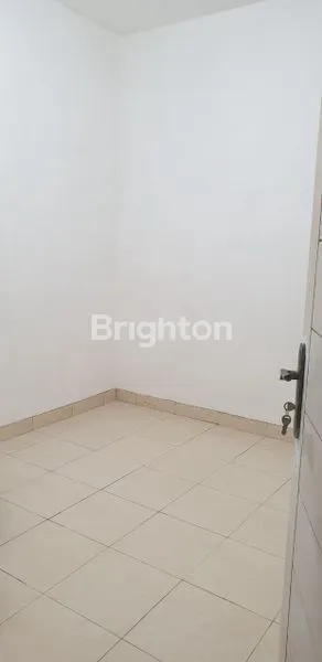 image RUMAH SIAP HUNI DI SEKTOR 6 GADING SERPONG (3)