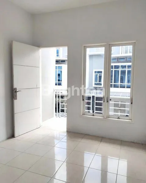 image HARGA BAGUS ! JUAL/SEWA RUMAH LEBAR 6 M KOMPLEK J CITY CLUSTER J ELITE (7)