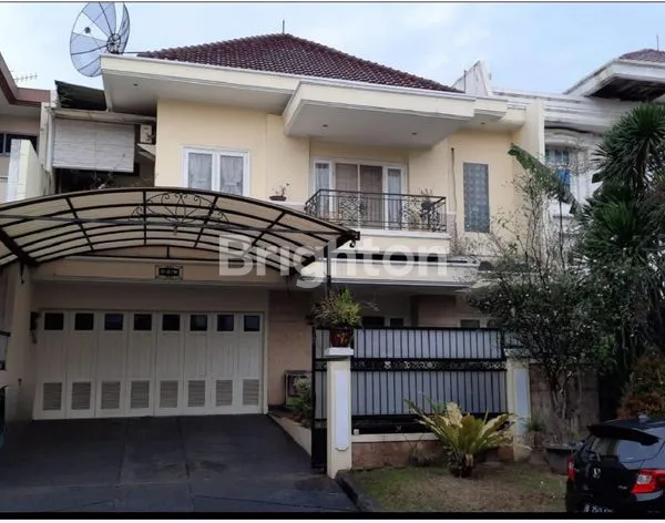 image RUMAH MEWAH 2 LANTAI FULL FURNISH DI MEGA KEBON JERUK.  (1)