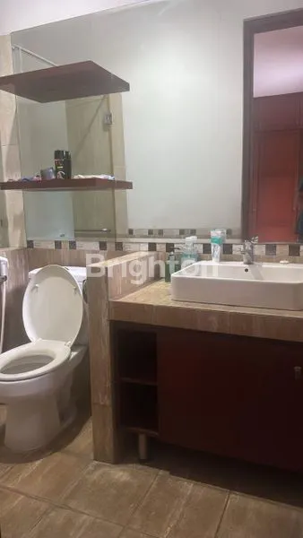 image RUMAH 2 LANTAI EXCLUSIVE DI KAWASAN ELITE MENTENG BINTARO (7)