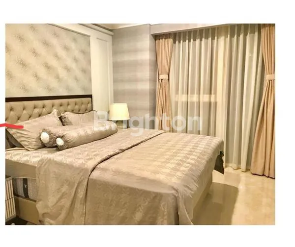 image RUMAH MEWAH 2 LANTAI DI LEGENDA WISATA CIBUBUR, 4KT, SHM (3)