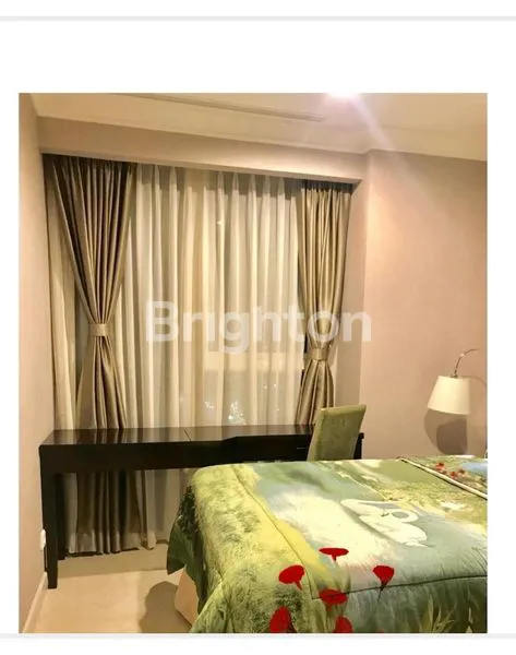 image RUMAH MEWAH 2 LANTAI DI LEGENDA WISATA CIBUBUR, 4KT, SHM (4)