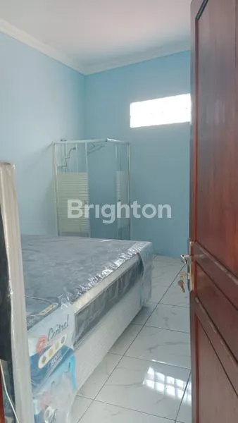 image RUMAH HOOK 2 LANTAI DENGAN HALAMAN LUASSS DI TAMAN BOROBUDUR SEMARANG BARAT (4)