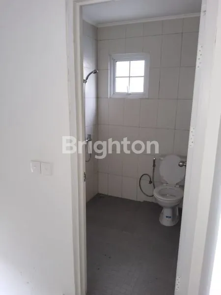 image RUMAH KOST 3 LANTAI DI GADING SERPONG (6)