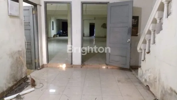 image RUKO 2 LANTAI LOKASI STRATEGIS DI PINGGIR JALAN RAYA (4)