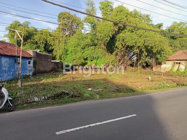 image TANAH LUAS DI PINGGIR JALAN TELUKAN SUKOHARJO (2)