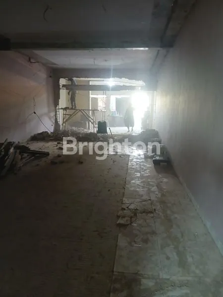 image RUKO 2 LANTAI ATAS DAK LUAS PINGGIR JALAN RAYA BEKASI UTARA (6)