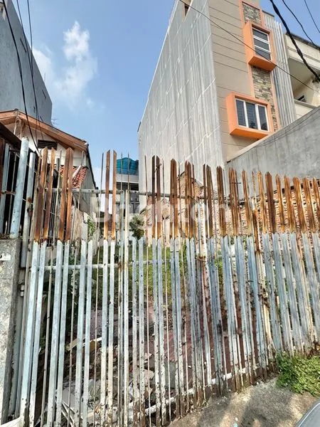 image TANAH KAVLING PINGGIR JALAN RAMAI ROW 2 MOBIL TAMAN SARI (3)