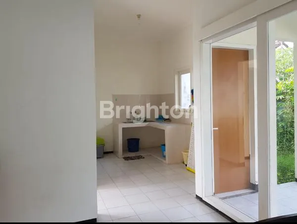 image DIJUAL RUMAH SANGAT TERAWAT DI PERUMAHAN PUNCAK BURING, DEKAT CITRA GARDEN, MALANG. (3)