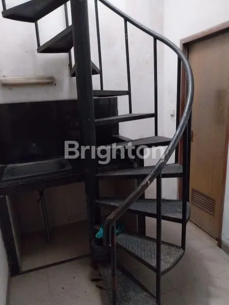 image RUMAH MEWAH LOKASI STRATRGIS DI BOJONG INDAH (8)