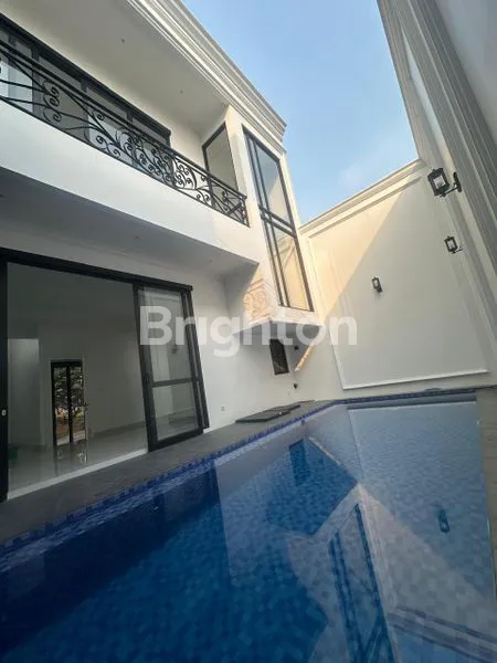 image RUMAH DIJUAL CANTIK DAN KLASIK ELEGANT DALAM CLUSTER (7)