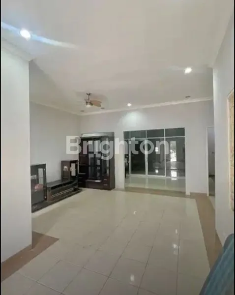 image RUMAH RAPIH CRYSTAL GADING SERPONG (2)