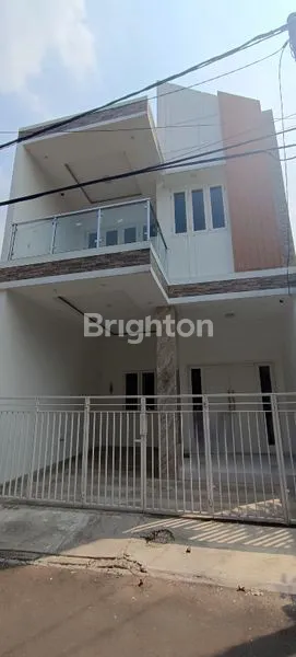 image RUMAH SIAP HUNI DI KENCANA LOKA BSD  (1)