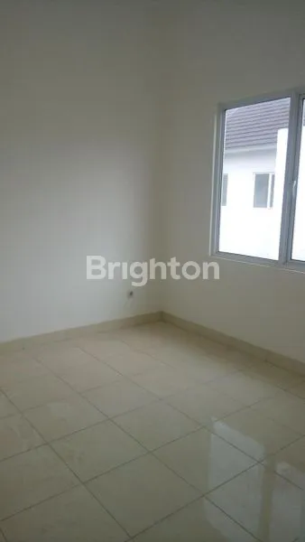 image RUMAH NYAMAN 2 LANTAI DI CLUSTER PREMIUM SERPONG LAGOON – SOUTH FLAMINGO (4)