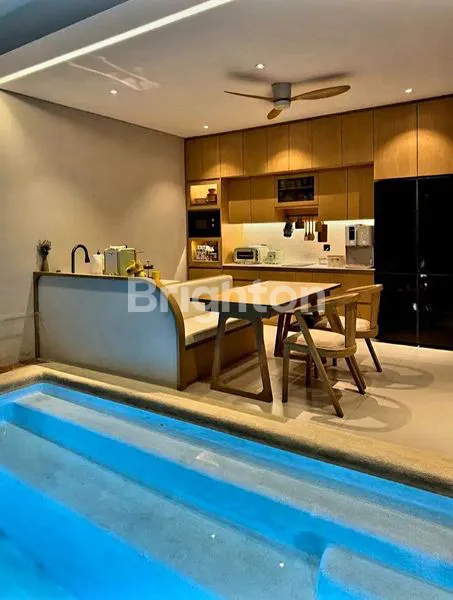 image DIJUAL BESERTA ISINYA 1 UNIT RUMAH 2 LANTAI, MEWAH, THEMATIC DAN SIAP HUNI YANG LOKASINYA DI TATAR TARUBHAWANA KOTA BARU PARAHYANGAN, PADALARANG (5)